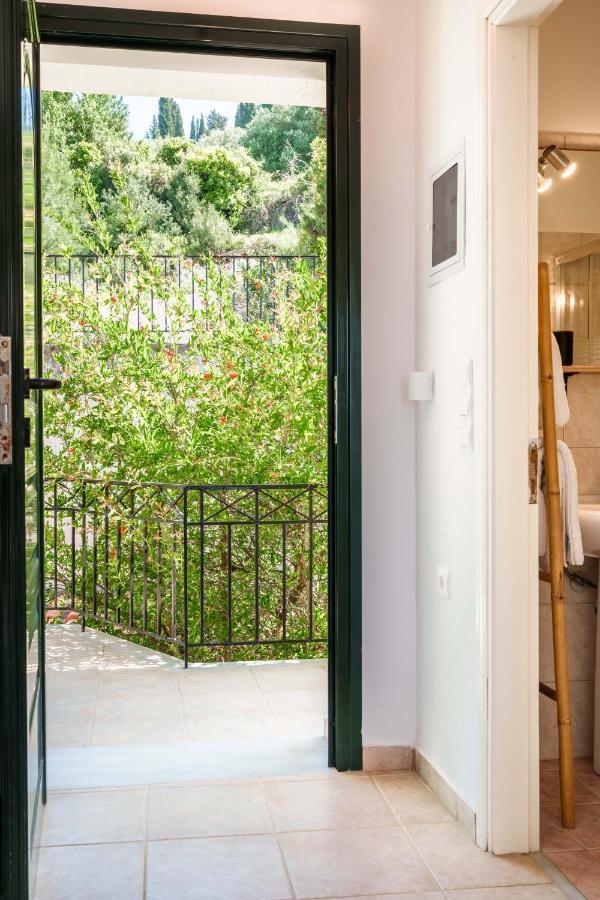 Giannatos Studios- Isabella Poros  Exterior photo